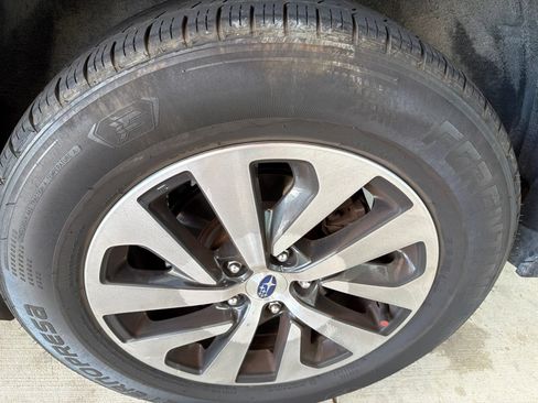 Used 2020 Subaru Outback Premium AWD/4WD image 13