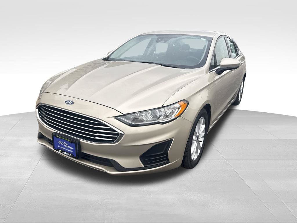 Used 2019 Ford Fusion SE FWD image 2