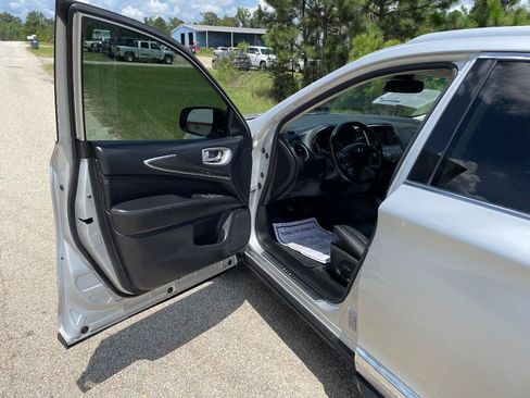 Used 2018 INFINITI QX60 FWD w/ Premium Plus Package image 7
