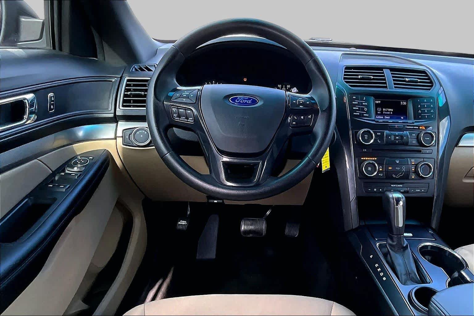 Used 2016 Ford Explorer FWD image 6