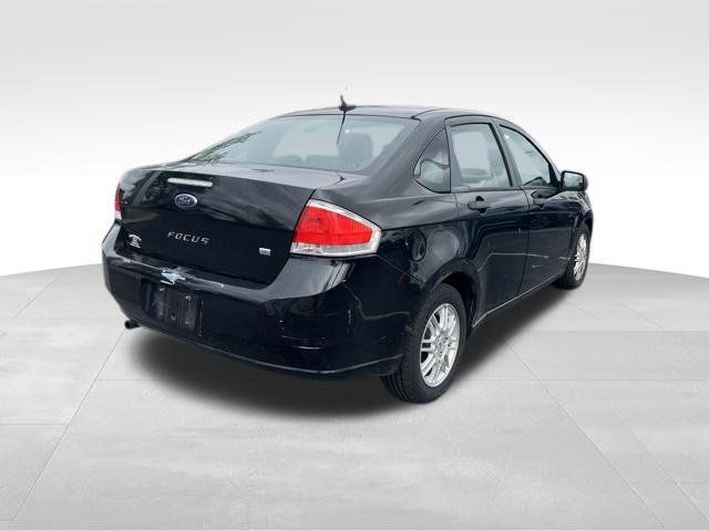Used 2010 Ford Focus SE FWD image 7