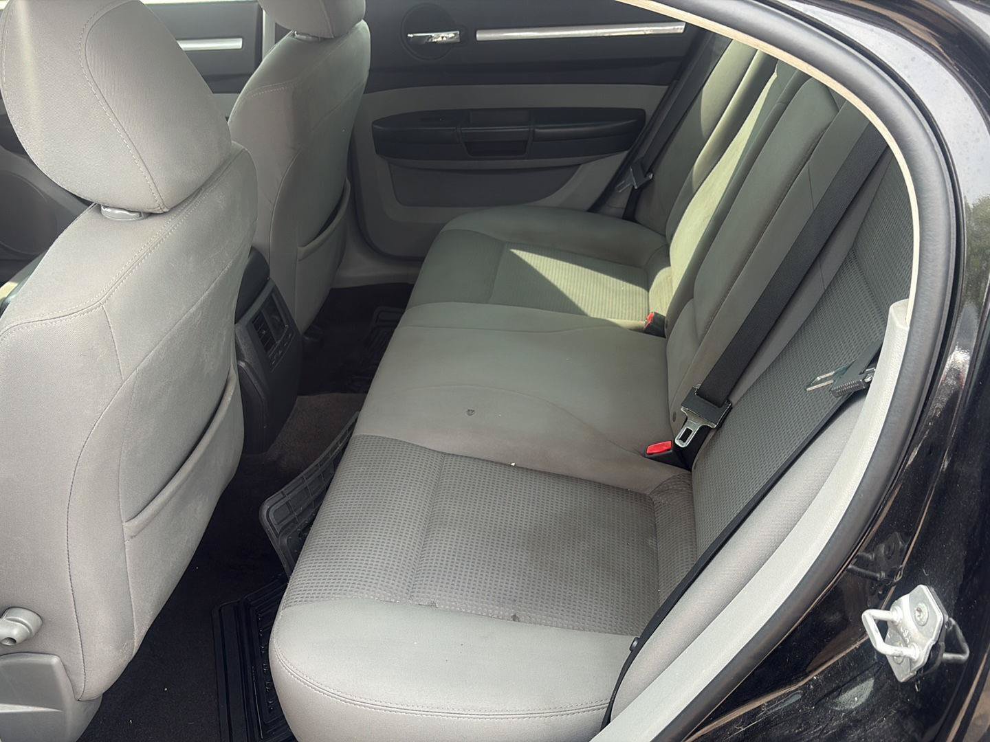 Used 2010 Dodge Charger SXT RWD image 18