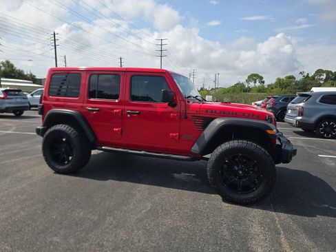 Used 2018 Jeep Wrangler Unlimited Rubicon AWD/4WD image 2