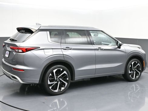 Used 2022 Mitsubishi Outlander SEL image 7