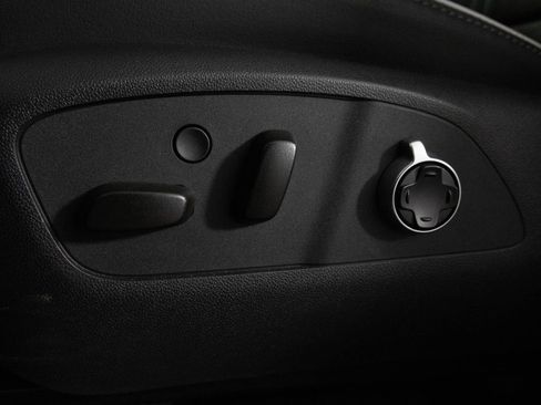 Certified 2025 Buick Enclave Avenir w/ Super Cruise Package image 20