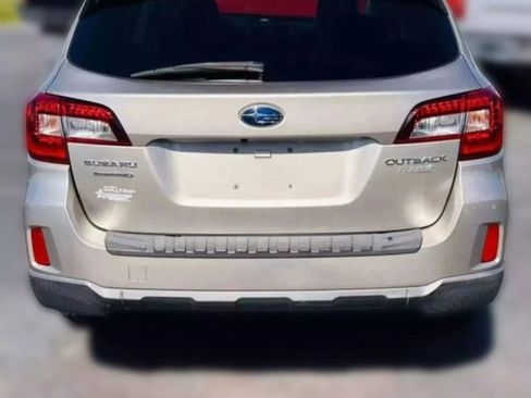 Used 2016 Subaru Outback 2.5i Limited image 4