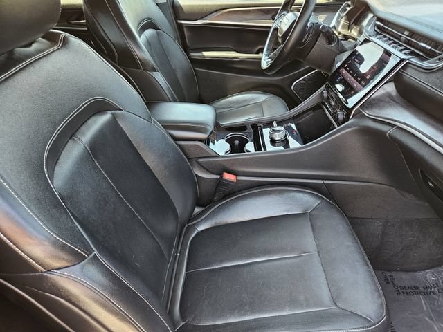 Used 2022 Jeep Grand Cherokee Limited AWD/4WD image 15