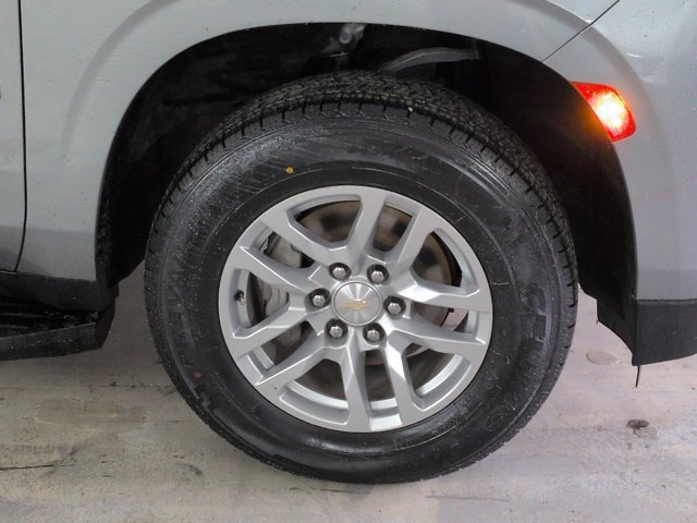 Used 2023 Chevrolet Suburban LT AWD/4WD image 10