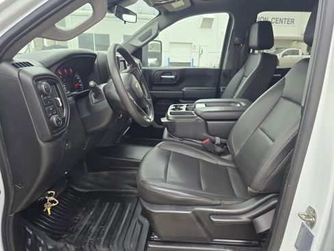 Used 2024 Chevrolet Silverado 2500 W/T image 11
