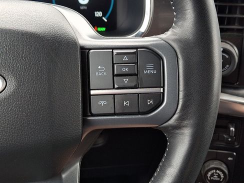 Certified 2023 Ford F150 Lariat AWD/4WD image 25