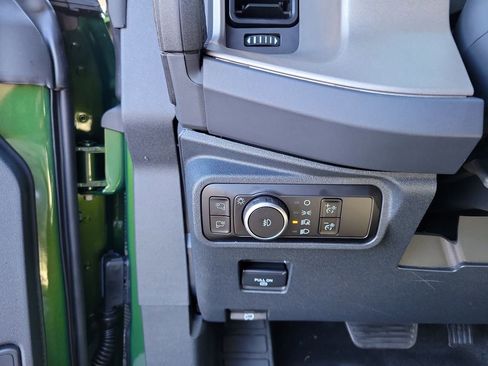 New 2025 Ford Bronco Outer Banks w/ Sasquatch Package image 21