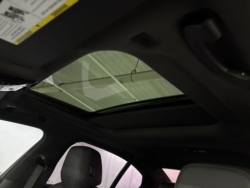 Used 2024 BMW i5 eDrive40i w/ M Sport Package RWD image 24