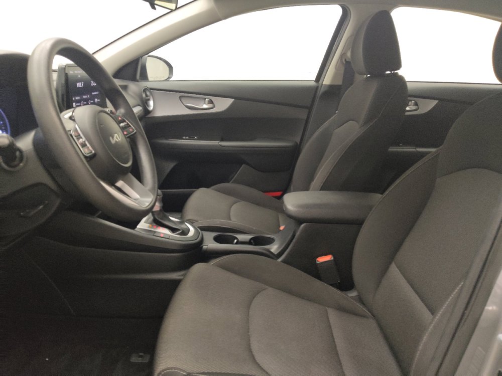 Used 2024 Kia Forte LXS FWD image 17