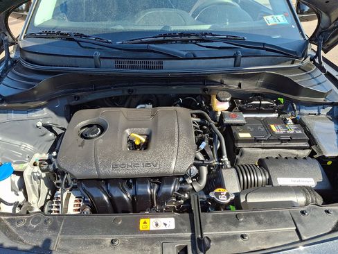 Used 2025 Kia Soul LX FWD image 27