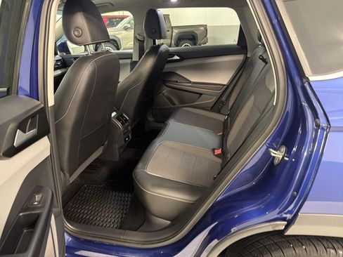 Certified 2023 Volkswagen Taos SE w/ Panoramic Sunroof Package FWD image 21