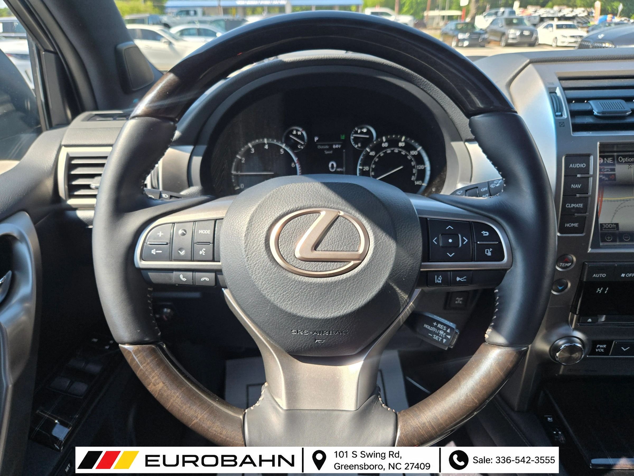 Used 2021 Lexus GX 460 Premium w/ Premium Package AWD/4WD image 13