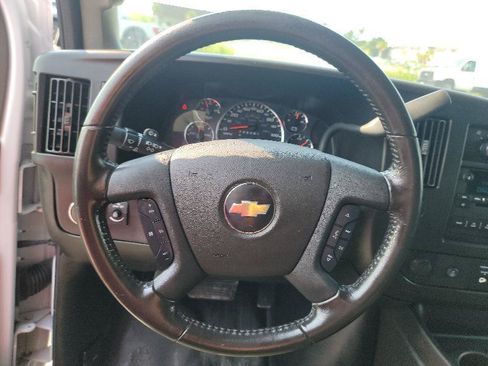 Used 2021 Chevrolet Express 2500 w/ Communications Package RWD image 6