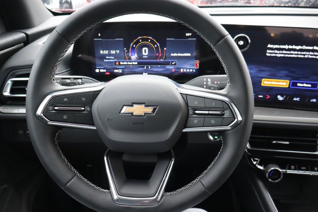 New 2027 Chevrolet Traverse LT w/ Driver Confidence Package AWD/4WD image 7