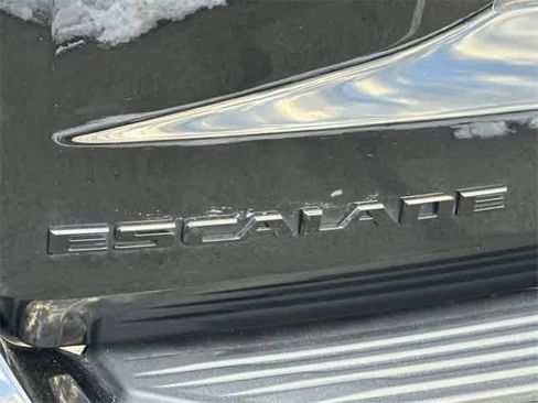 Used 2023 Cadillac Escalade Sport w/ LPO, ONYX Package image 33