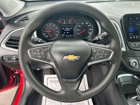 Used 2024 Chevrolet Malibu LT FWD image 16