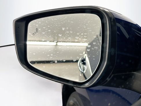 Used 2024 Nissan Leaf S image 16