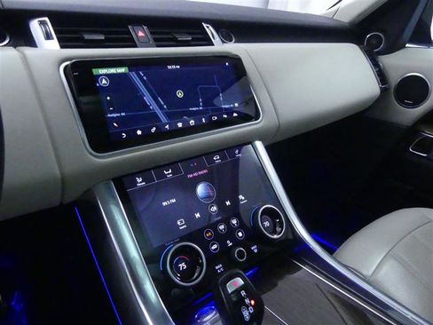 Used 2020 Land Rover Range Rover Sport HSE Dynamic image 11