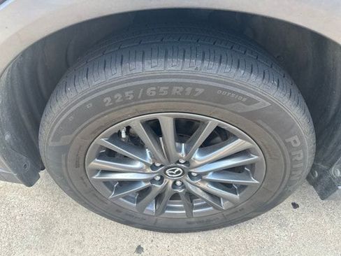 Used 2019 MAZDA CX-5 Touring FWD image 4