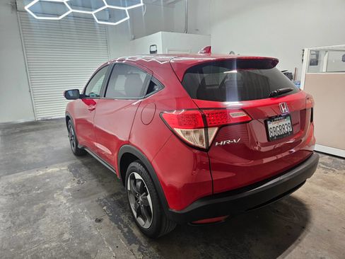 Used 2018 Honda HR-V EX image 6