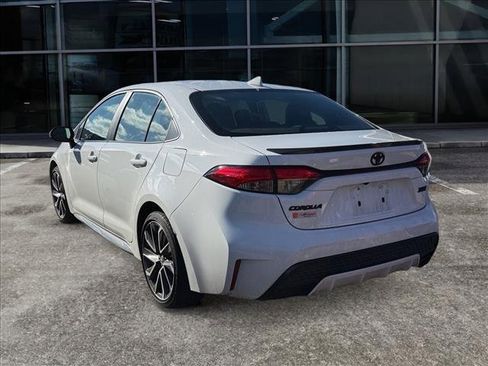 Used 2022 Toyota Corolla XSE image 3