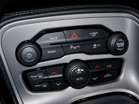 Used 2023 Dodge Challenger SXT w/ Plus Package image 29