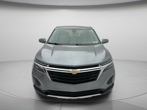 Used 2024 Chevrolet Equinox LT AWD/4WD image 2