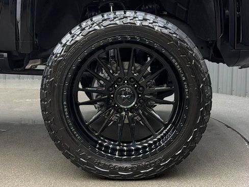 Used 2026 GMC Sierra 3500 Denali Ultimate AWD/4WD image 9