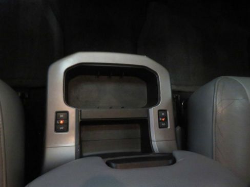 Used 2014 Toyota Sequoia Platinum AWD/4WD image 61