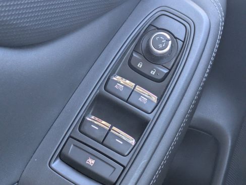 Certified 2021 Subaru Forester Limited image 24