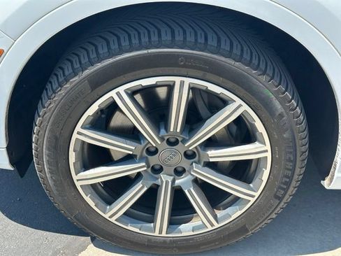 Used 2018 Audi Q7 3.0T Premium Plus AWD/4WD image 13