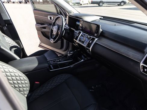 Used 2023 Kia Sorento SX Prestige image 28