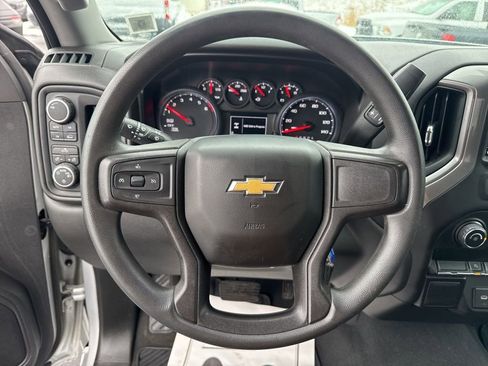 Used 2021 Chevrolet Silverado 1500 Custom image 14