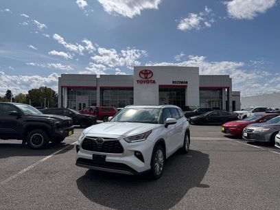 Used 2024 Toyota Highlander Platinum