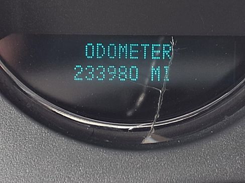 Used 2008 Chevrolet Suburban LT w/ LT Preferred Equipment Group RWD image 19