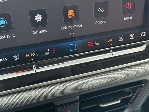 New 2026 Volkswagen Tiguan S AWD/4WD image 21