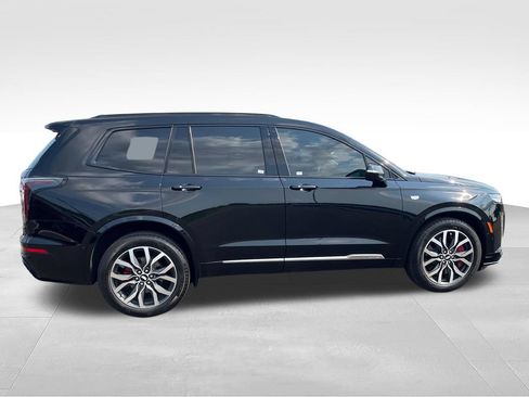 Used 2024 Cadillac XT6 Sport w/ Technology Package AWD/4WD image 7