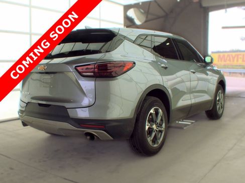 Used 2025 Chevrolet Blazer LT FWD image 4
