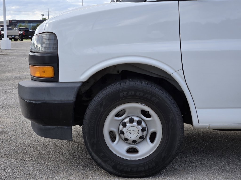 Used 2020 Chevrolet Express 2500 Extended w/ Communications Package RWD image 8