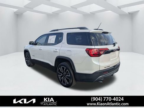 Used 2019 GMC Acadia SLT w/ Black Edition image 4