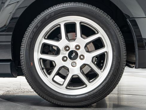 Used 2008 Ford Mustang Shelby GT500 RWD image 11