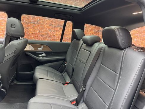 Certified 2024 Mercedes-Benz GLS 450 4MATIC image 26