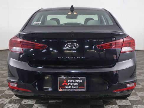 Used 2019 Hyundai Elantra SEL FWD image 9