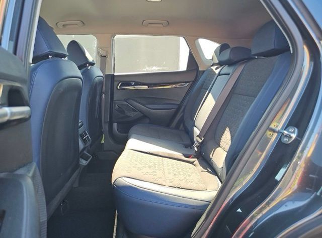 Certified 2025 Kia Seltos S FWD image 9