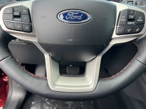 New 2027 Ford Explorer Active w/ Active Comfort Package RWD image 9