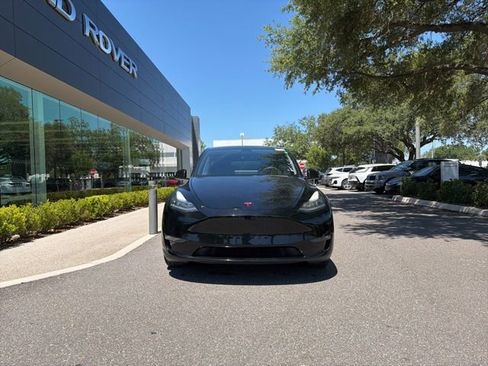 Used 2021 Tesla Model Y Long Range AWD/4WD image 2